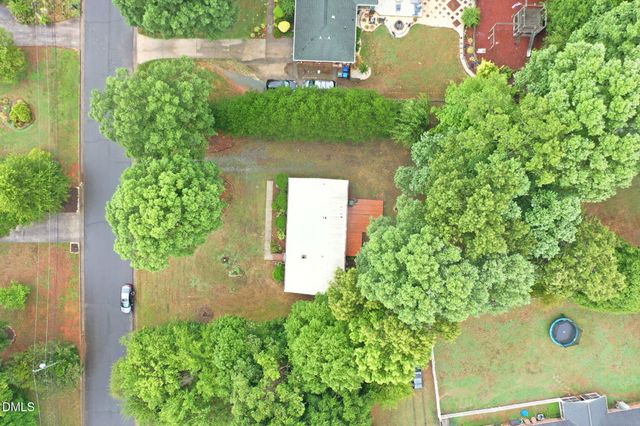702 N 9th Street, Mebane, NC 27302