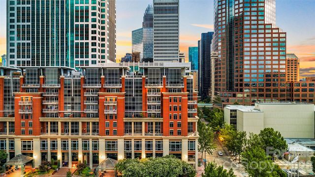 435 S Tryon Street 703, Charlotte, NC 28202