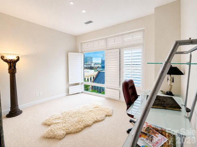435 S Tryon Street 703, Charlotte, NC 28202