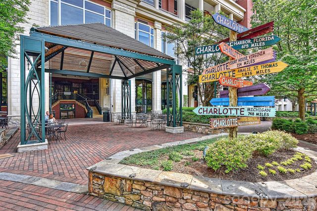 435 S Tryon Street 703, Charlotte, NC 28202