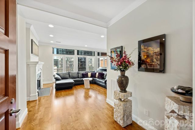 435 S Tryon Street 703, Charlotte, NC 28202