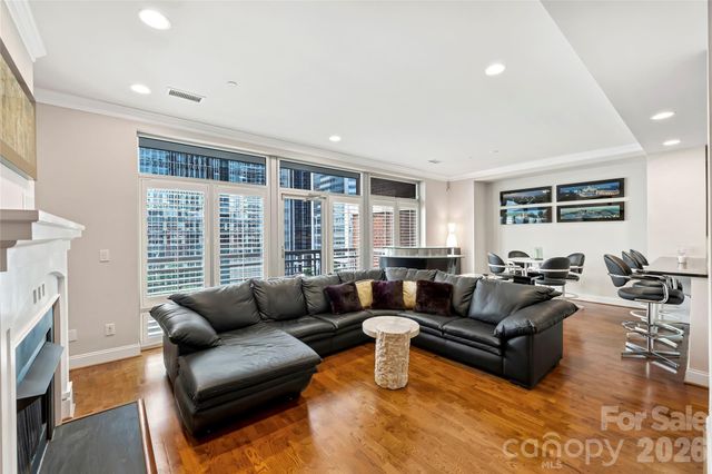 435 S Tryon Street 703, Charlotte, NC 28202