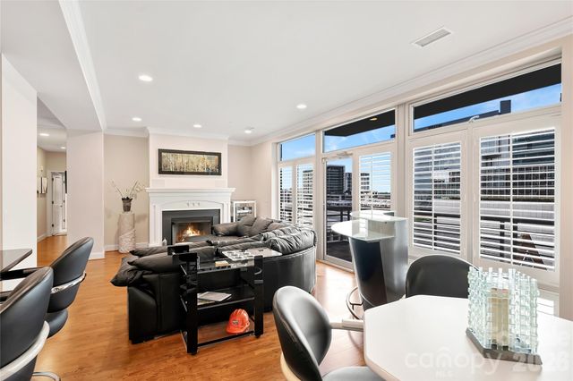435 S Tryon Street 703, Charlotte, NC 28202