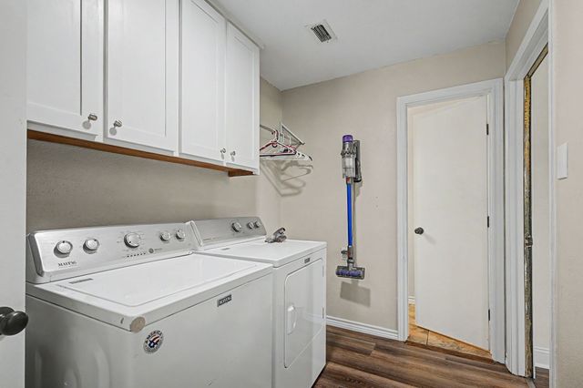 106 Pecan Creek Street, Red Oak, TX 75154