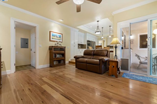 5145 Springdale Ave, Pleasanton, CA 94588