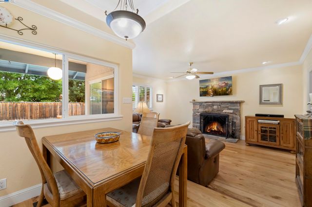 5145 Springdale Ave, Pleasanton, CA 94588