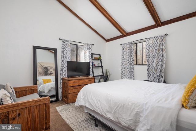 1616 MOUNTAIN RD, Haymarket, VA 20169