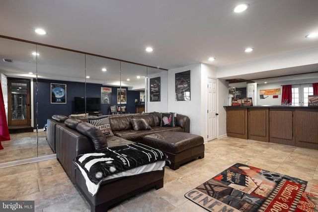 1616 MOUNTAIN RD, Haymarket, VA 20169