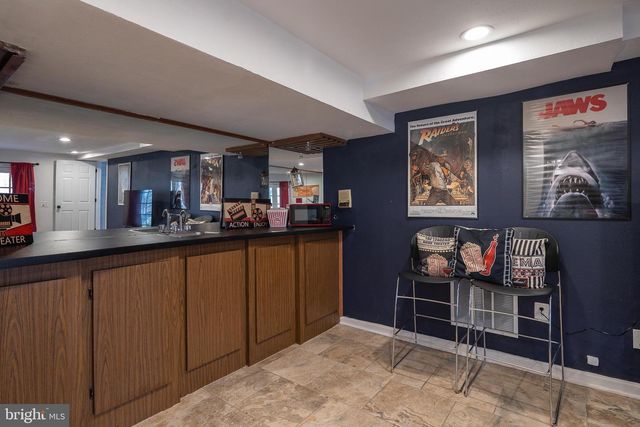 1616 MOUNTAIN RD, Haymarket, VA 20169