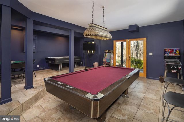 1616 MOUNTAIN RD, Haymarket, VA 20169