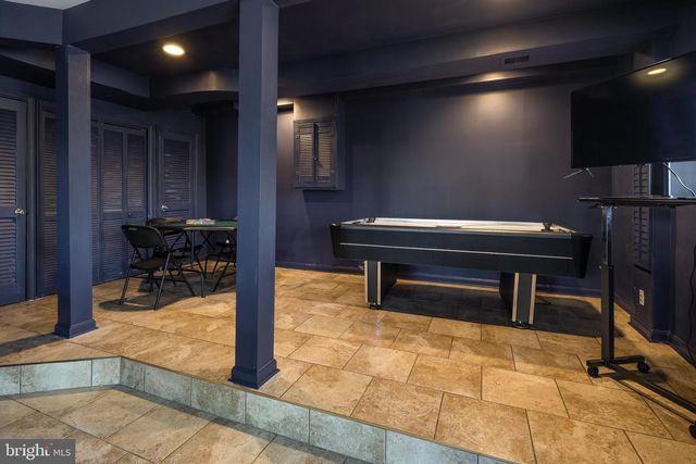 1616 MOUNTAIN RD, Haymarket, VA 20169