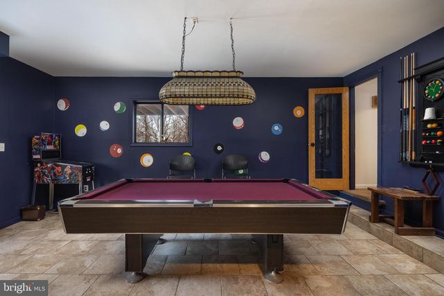 1616 MOUNTAIN RD, Haymarket, VA 20169