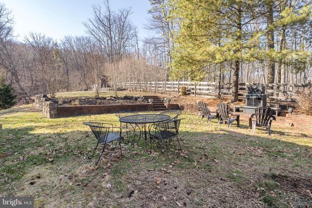 1616 MOUNTAIN RD, Haymarket, VA 20169