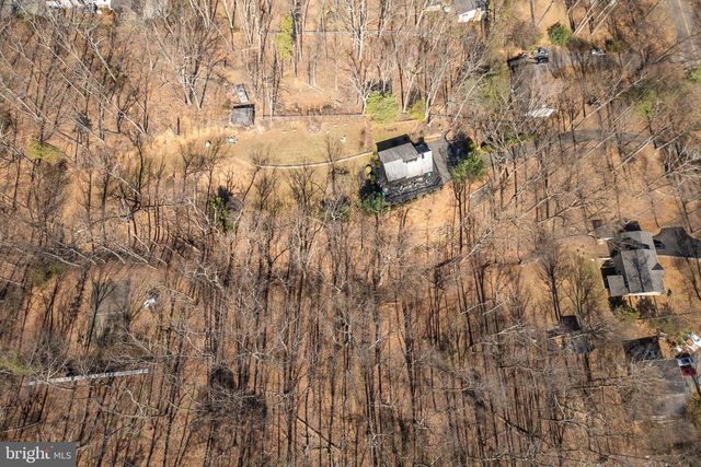 1616 MOUNTAIN RD, Haymarket, VA 20169