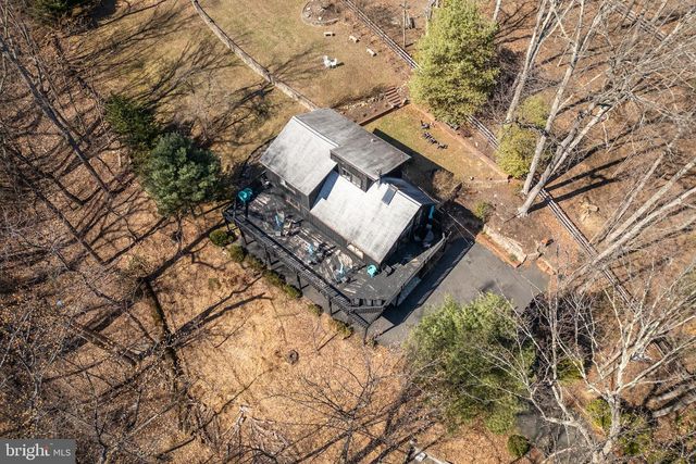 1616 MOUNTAIN RD, Haymarket, VA 20169