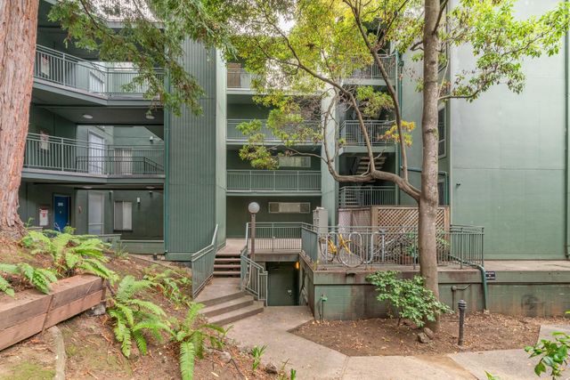 2700 Le Conte Ave 402, Berkeley, CA 94709