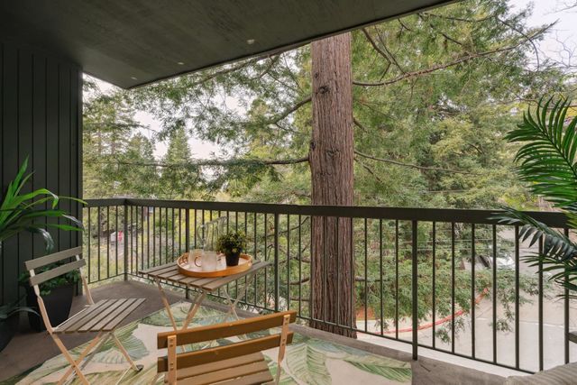 2700 Le Conte Ave 402, Berkeley, CA 94709