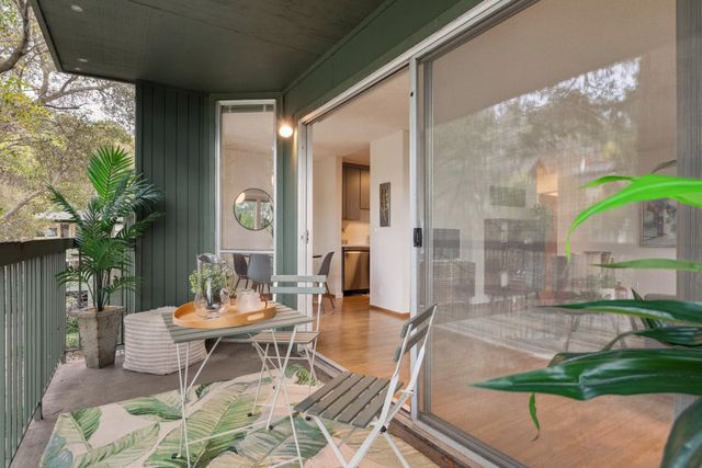 2700 Le Conte Ave 402, Berkeley, CA 94709