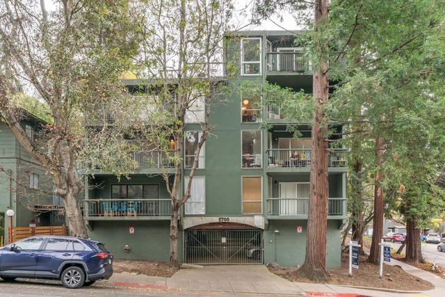 2700 Le Conte Ave 402, Berkeley, CA 94709