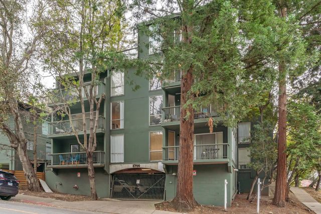 2700 Le Conte Ave 402, Berkeley, CA 94709