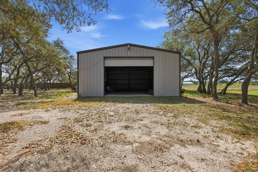 1203 W Young Ave, Aransas Pass, TX 78336 — photo 3