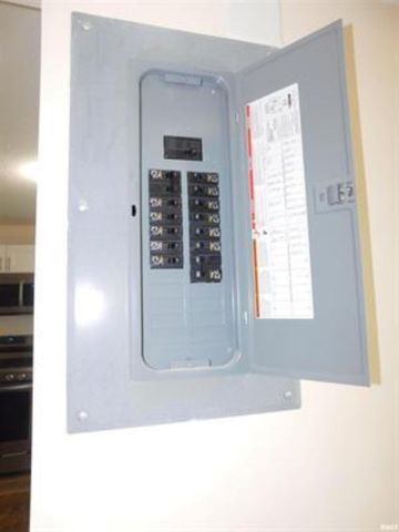 701 N Cherry Street, Hartford City, IN 47348