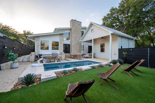 1813 Crooked LN, Austin, TX 78741