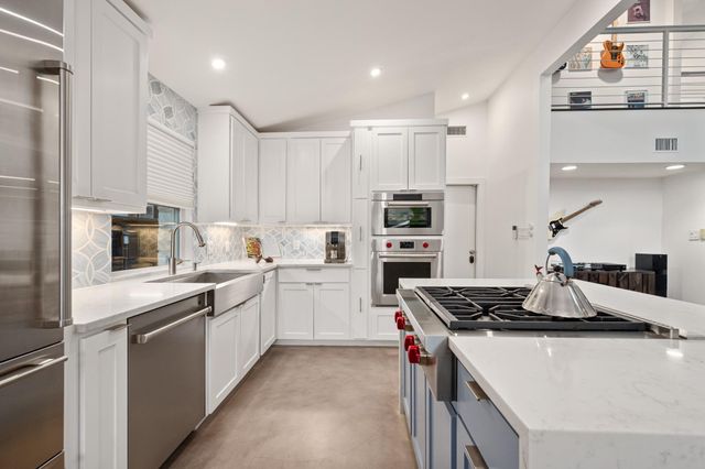 1813 Crooked LN, Austin, TX 78741