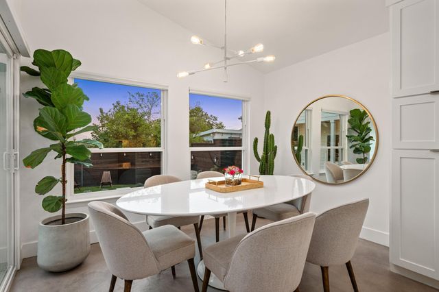 1813 Crooked LN, Austin, TX 78741