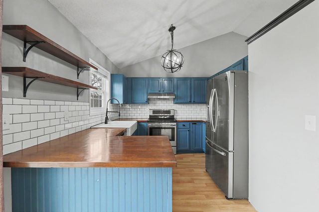 2917 S West Pkwy, Wichita, KS 67210