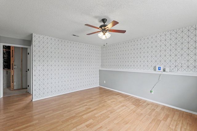 2917 S West Pkwy, Wichita, KS 67210