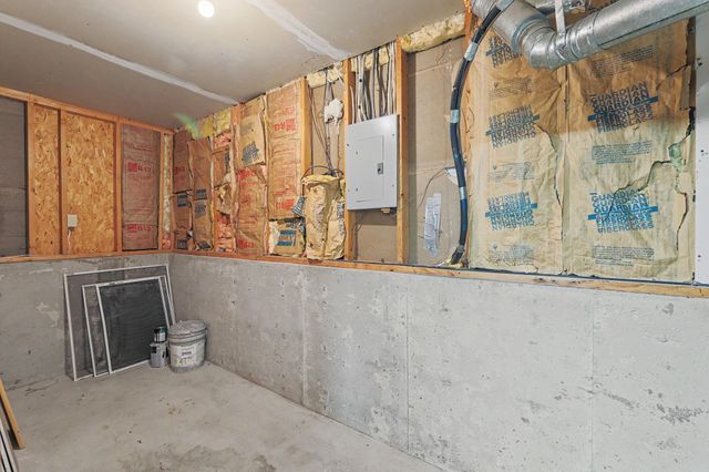 2917 S West Pkwy, Wichita, KS 67210