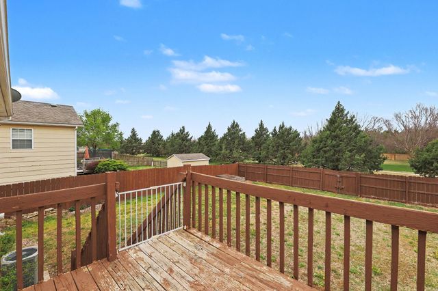 2917 S West Pkwy, Wichita, KS 67210