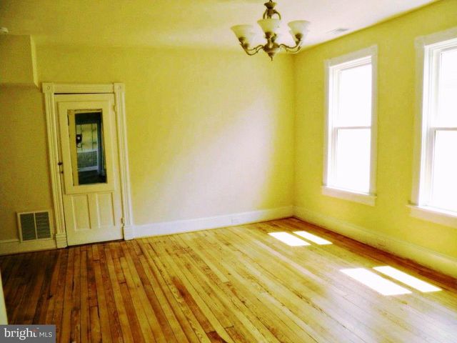 102 E A ST, Brunswick, MD 21716