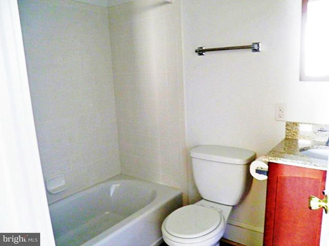 102 E A ST, Brunswick, MD 21716