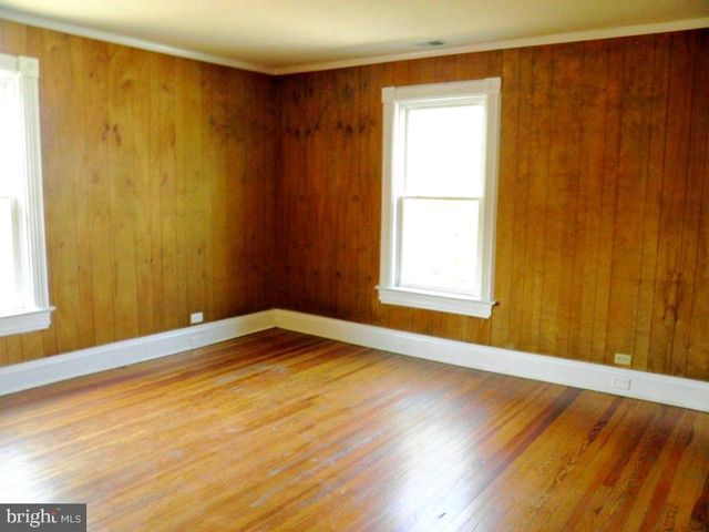 102 E A ST, Brunswick, MD 21716