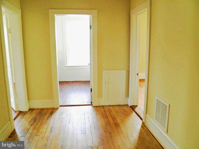 102 E A ST, Brunswick, MD 21716