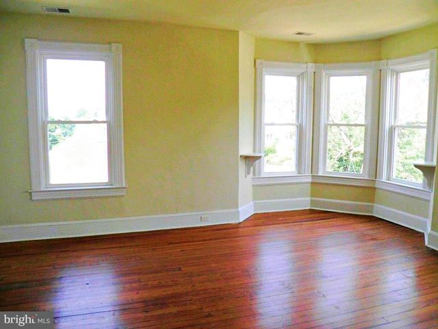 102 E A ST, Brunswick, MD 21716