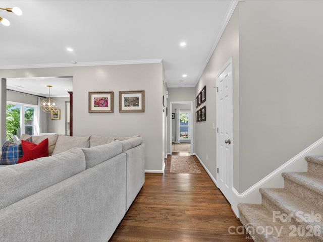 2204 Winthrop Avenue, Charlotte, NC 28203