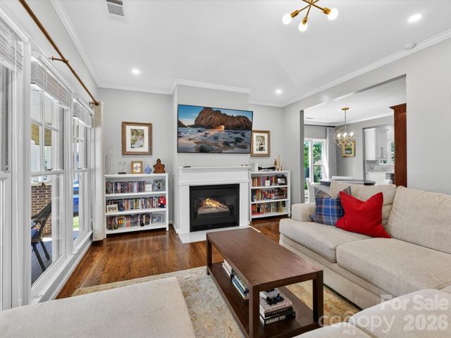 2204 Winthrop Avenue, Charlotte, NC 28203