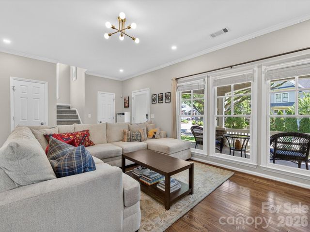 2204 Winthrop Avenue, Charlotte, NC 28203