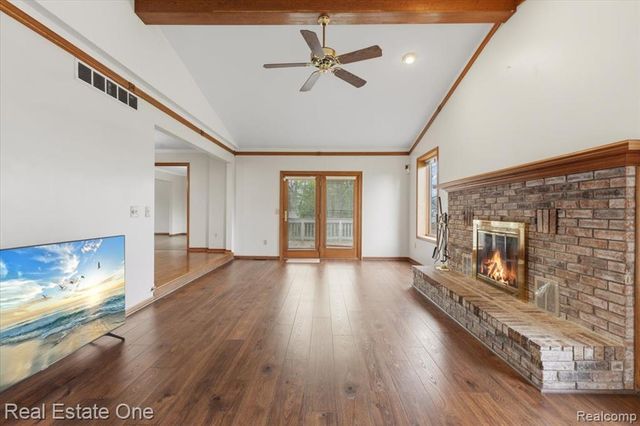720 Essex Drive, Rochester Hills, MI 48307
