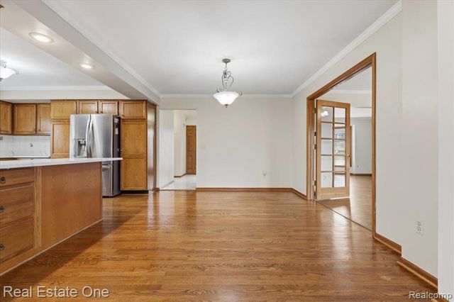 720 Essex Drive, Rochester Hills, MI 48307