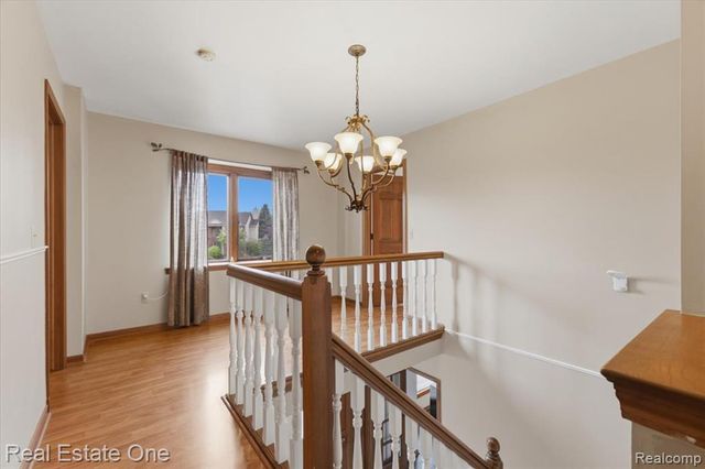 720 Essex Drive, Rochester Hills, MI 48307