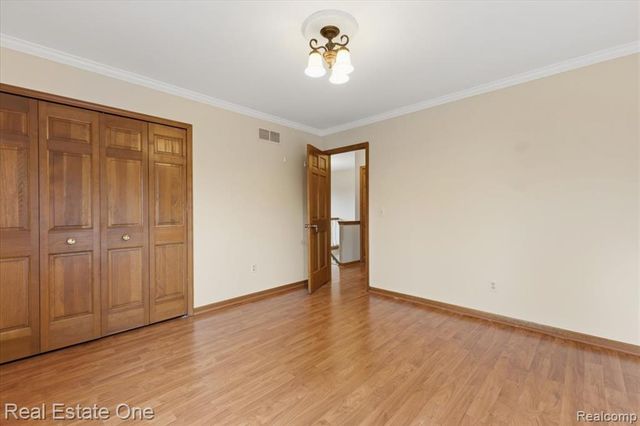 720 Essex Drive, Rochester Hills, MI 48307