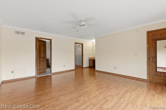 720 Essex Drive, Rochester Hills, MI 48307
