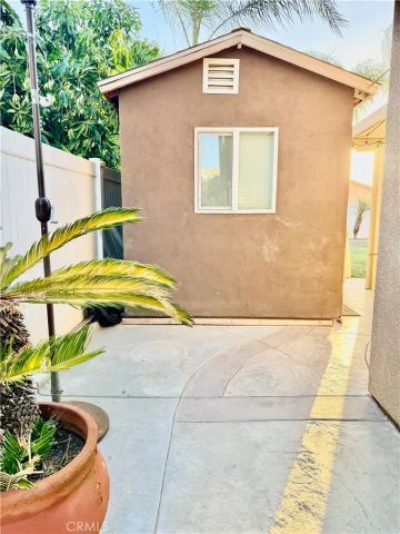 3040 Avishan, Perris, CA 92571