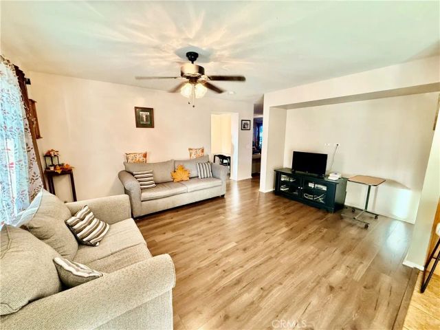 3040 Avishan, Perris, CA 92571