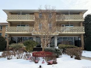 490 Atlantic Avenue 115, East Rockaway, NY 11518