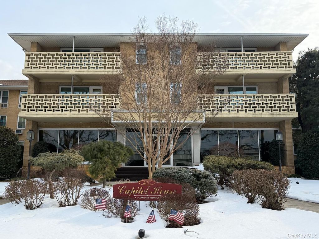 490 Atlantic Avenue 115, East Rockaway, NY 11518